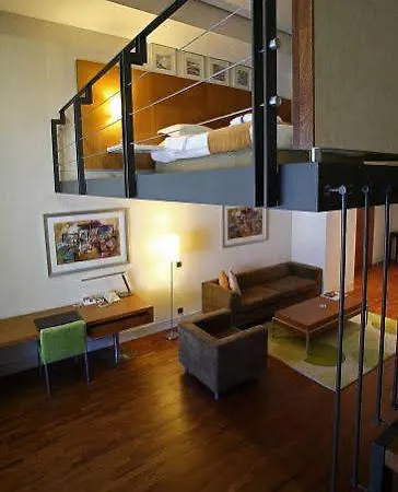 Bh Conference & Airport Szálloda 5*