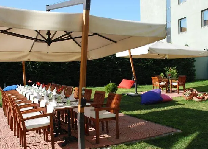 Bh カンファレンス&エアポート 5*