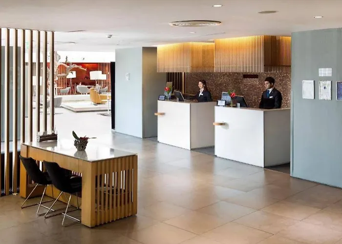 ホテル Bh カンファレンス&エアポート 5*